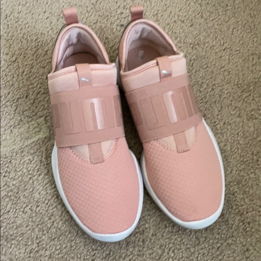 Puma shoes size 7.5